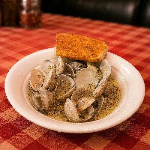 Steamed Clams with Garlic and Wine